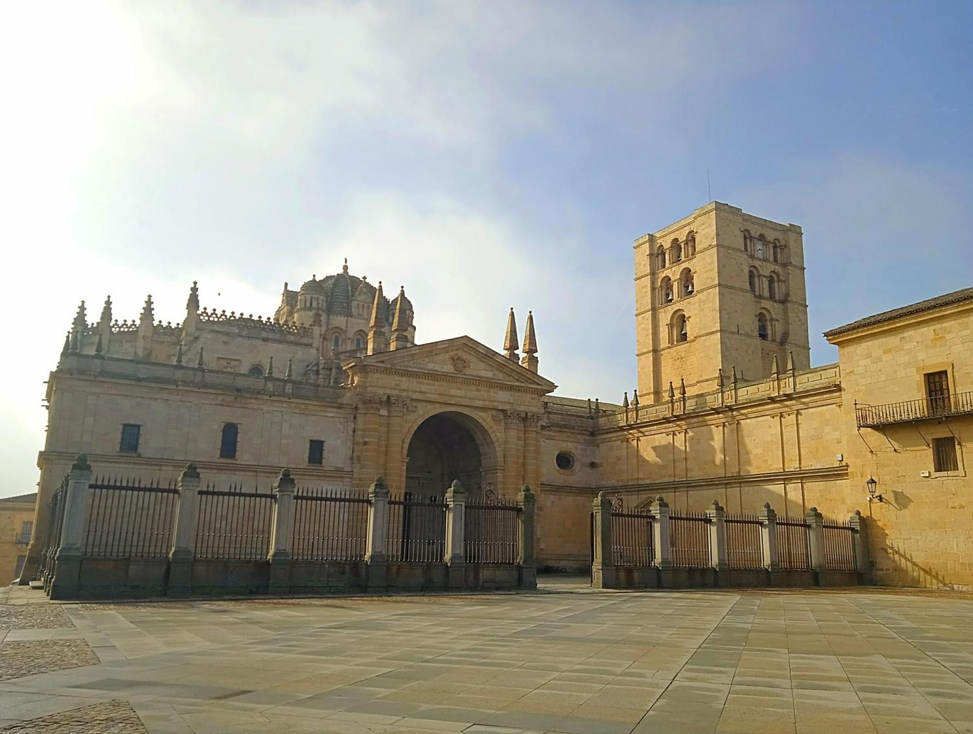 Mirador De Las Cigueenas Zamora Luaran gambar